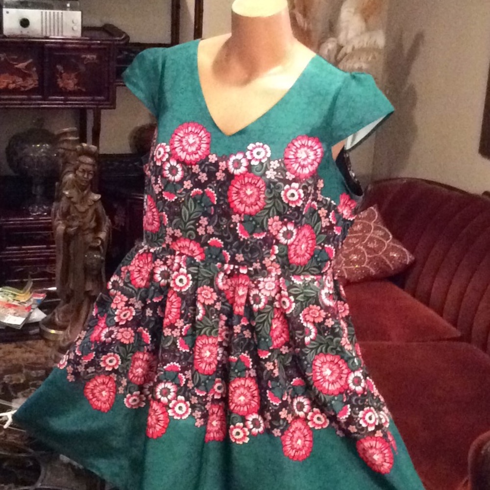 Green & black floral print dress ModCloth 2x